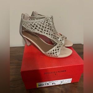 Donald J Pliner Verona Mid-heel Sandals Sz 7.5